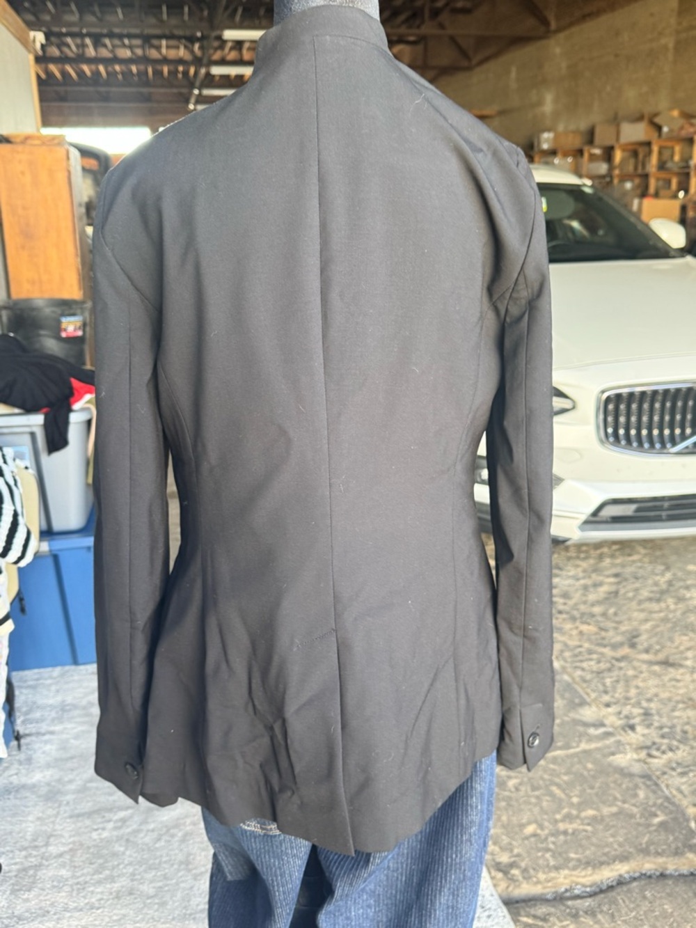 Banana Republic Black lightweight wool Blazer - Picture 2 of 3